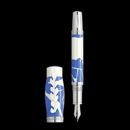 Montblanc Meisterstück 149 fountain pen in black precious resin with gold-plated trim, capped, full length